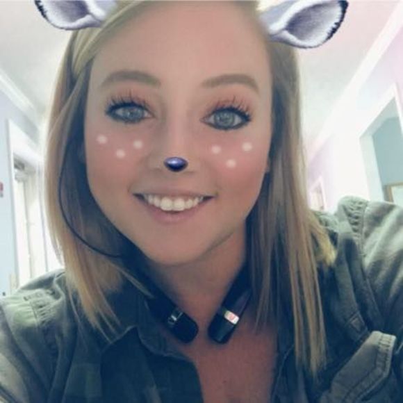 Meet your Posher, Erin - Picture 1 of 1